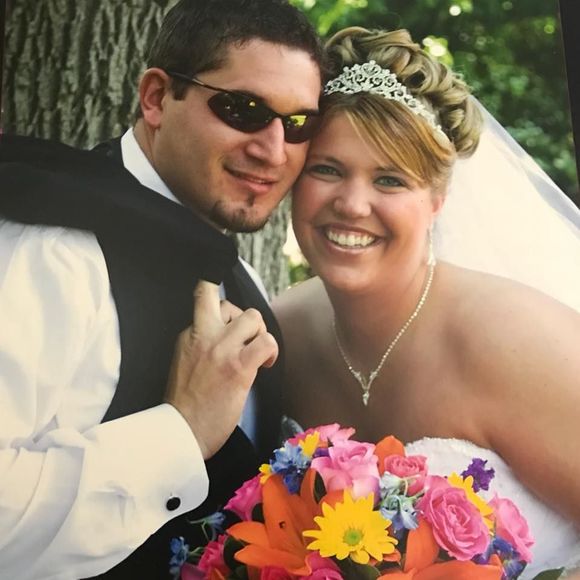 Meet your Posher, Amanda - Picture 1 of 1